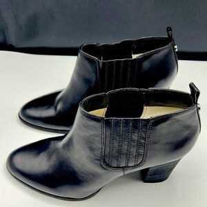 Michael Kors black leather heeled Chelsea boots size 11 for women
